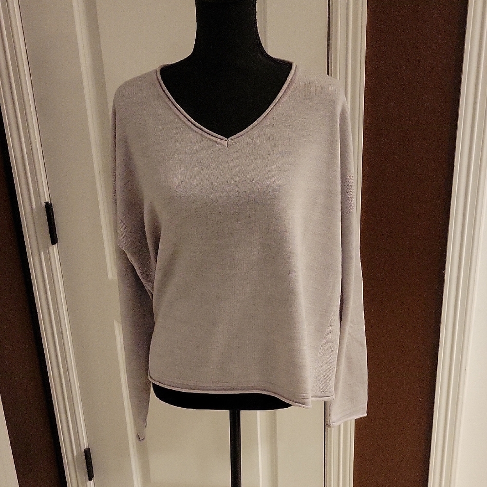 Garnet Hill Lavender V-Neck Lightweight Sweater